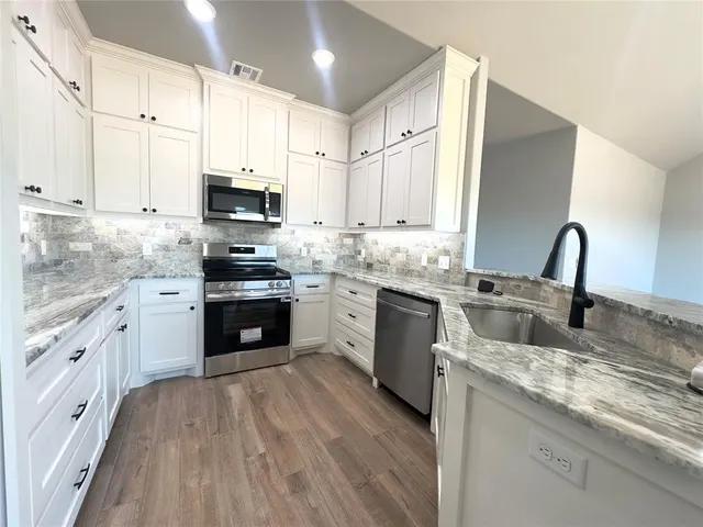 Photo 2 — 10551 N Leo Avenue, Shawnee, OK 74804