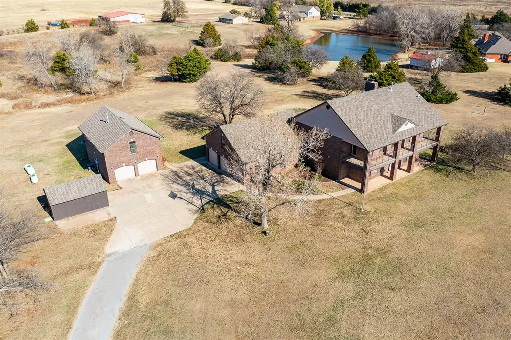 Photo 2 — 4609 NE Trails End Street, Piedmont, OK 73078
