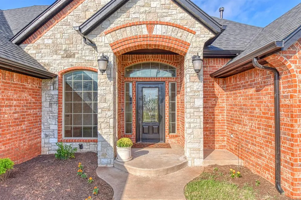 Photo 3 — 23193 Grandview Lane, Purcell, OK 73080
