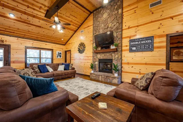 Photo 5 — 174 Timber Hills Lane, Broken Bow, OK 74728
