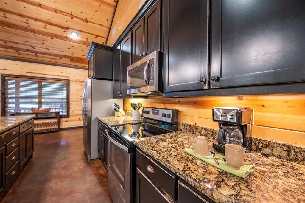 Photo 10 — 174 Timber Hills Lane, Broken Bow, OK 74728