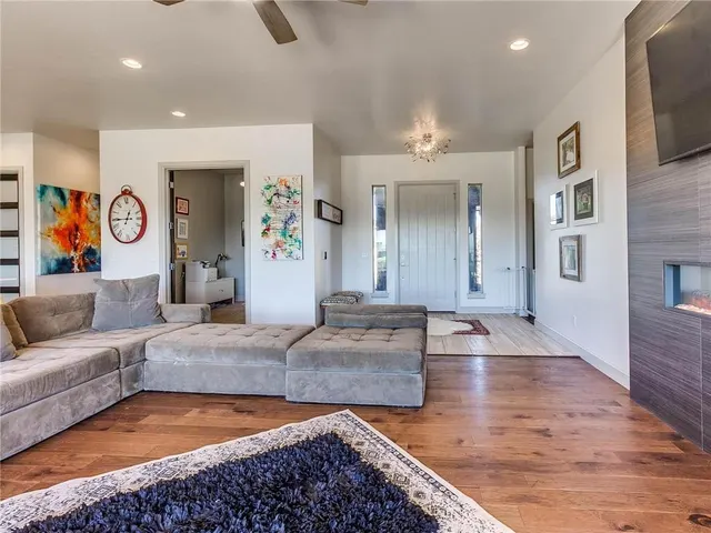 Photo 4 — 4740 Hillcrest Lane, Edmond, OK 73025