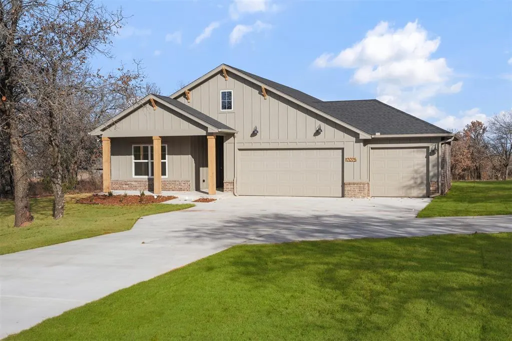 Front exterior — 17075 240th Street, Washington, OK 73093