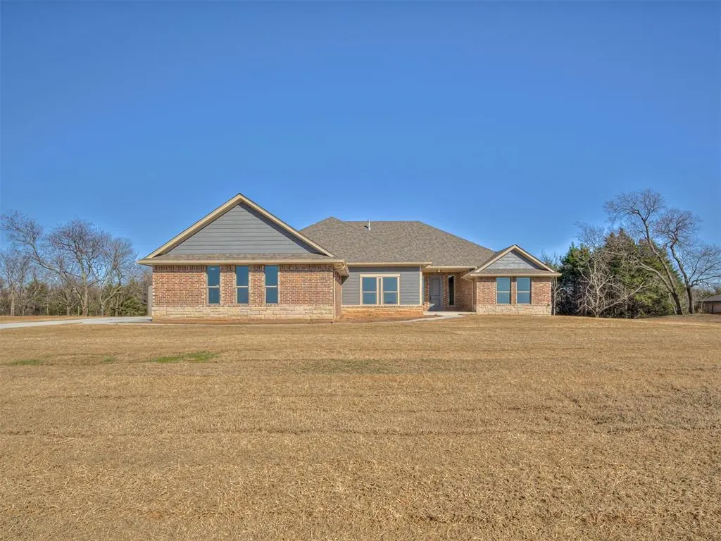 Photo 7 — 10100 Gentry Crossing, Oklahoma City, OK 73169
