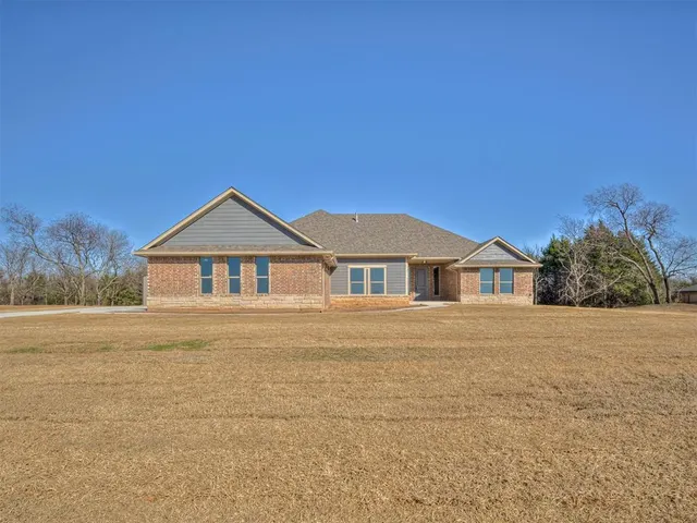 Photo 7 — 10100 Gentry Crossing, Oklahoma City, OK 73169