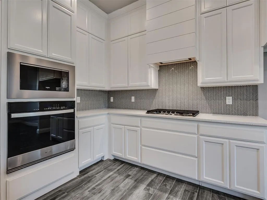 Photo 15 — 10100 Gentry Crossing, Oklahoma City, OK 73169