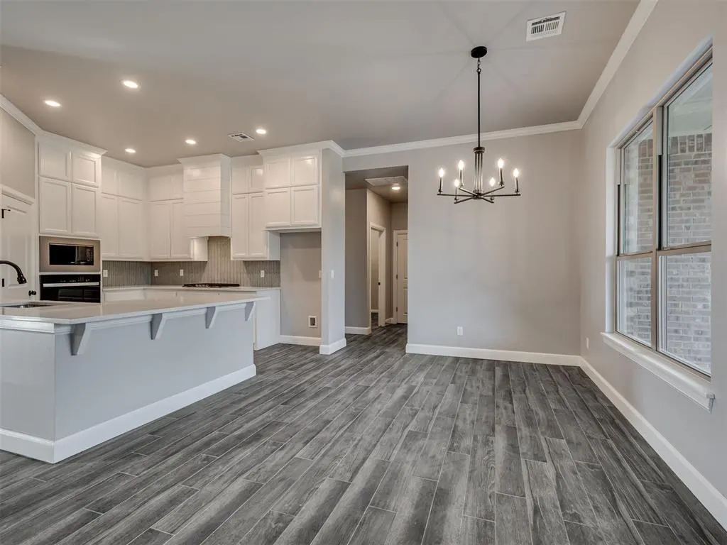 Photo 18 — 10100 Gentry Crossing, Oklahoma City, OK 73169