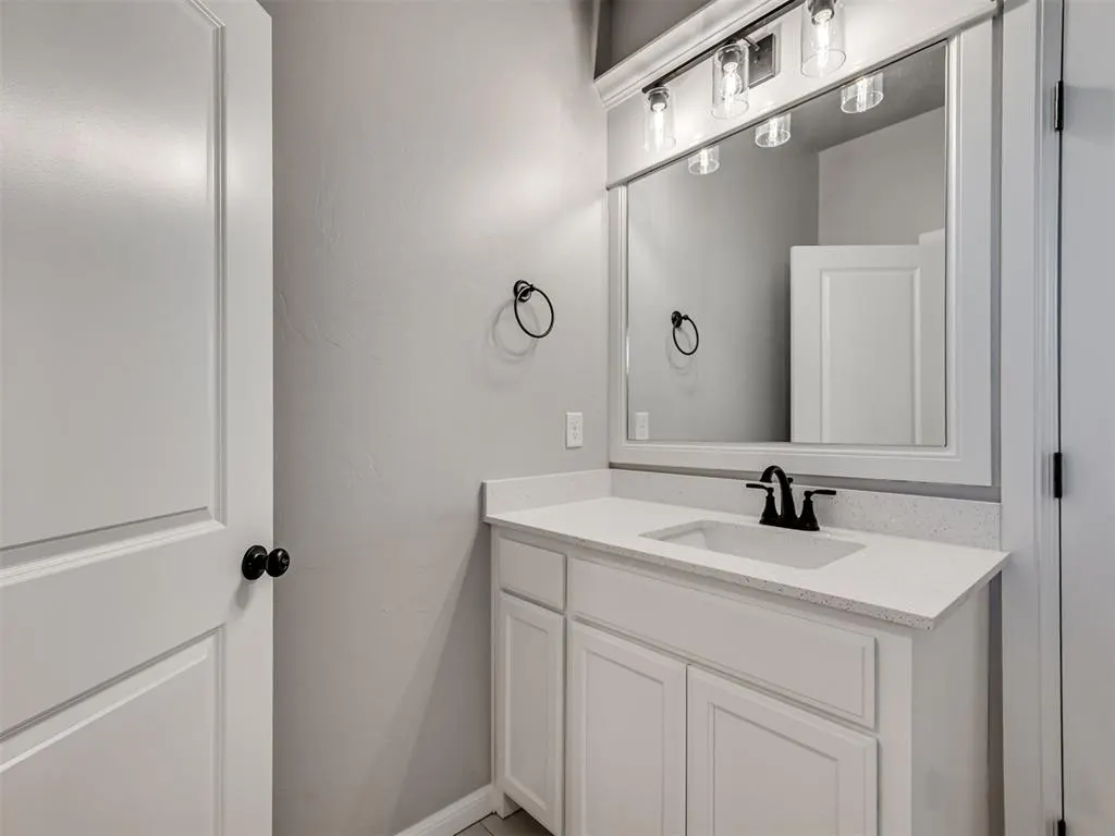 Photo 23 — 10100 Gentry Crossing, Oklahoma City, OK 73169