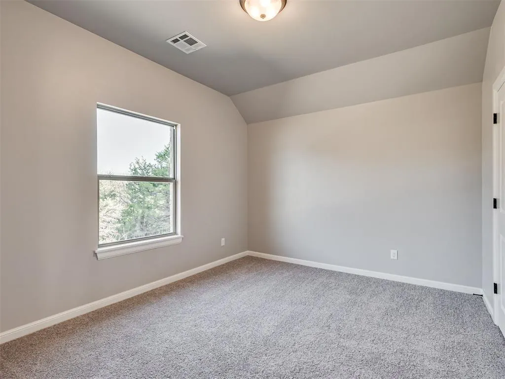 Photo 31 — 10100 Gentry Crossing, Oklahoma City, OK 73169