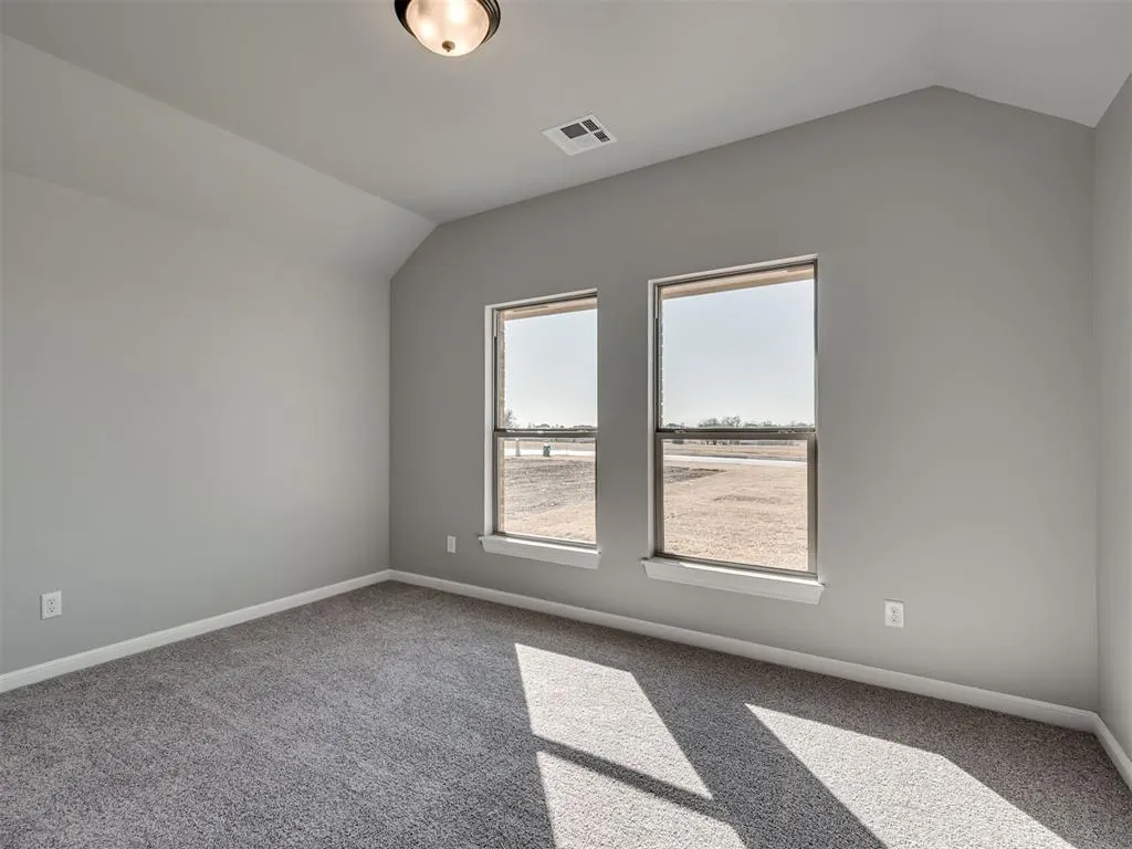Photo 36 — 10100 Gentry Crossing, Oklahoma City, OK 73169