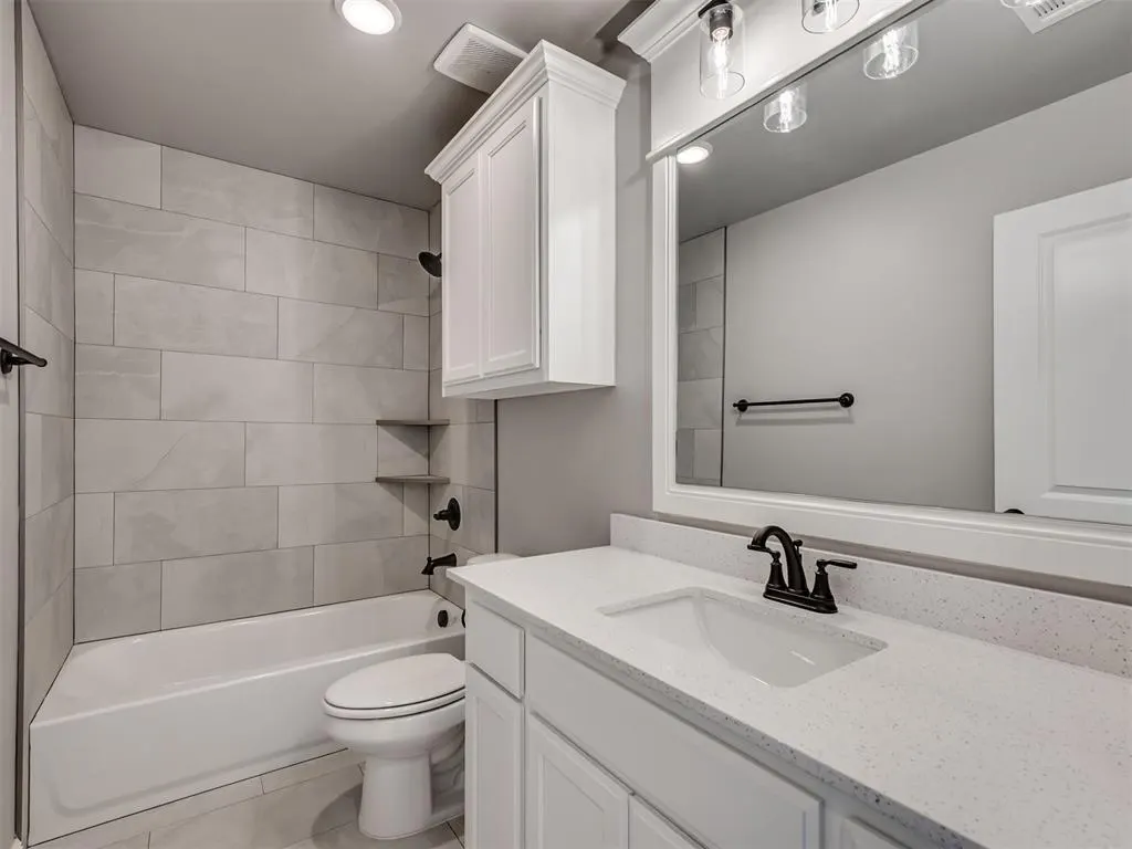 Photo 39 — 10100 Gentry Crossing, Oklahoma City, OK 73169
