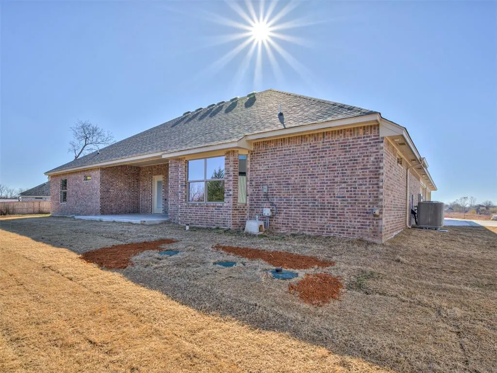 Photo 46 — 10100 Gentry Crossing, Oklahoma City, OK 73169
