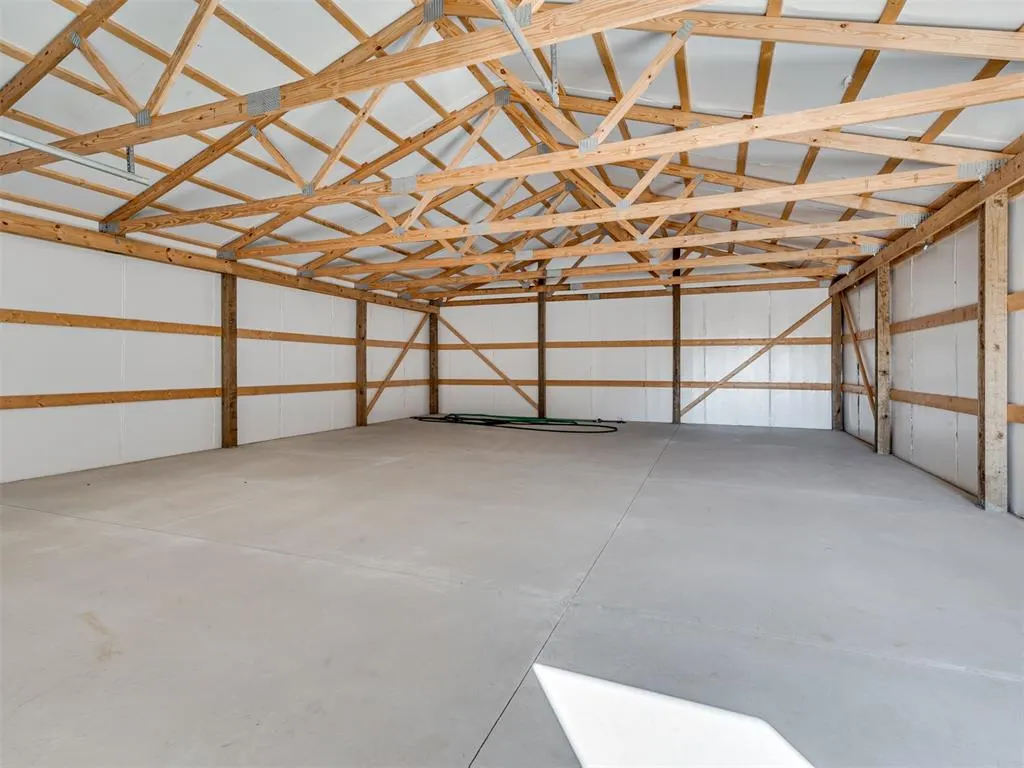 Photo 48 — 10100 Gentry Crossing, Oklahoma City, OK 73169