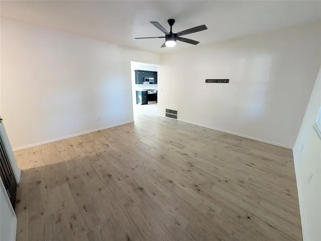 Photo 3 — 414 Sunnyside Place, Edmond, OK 73003