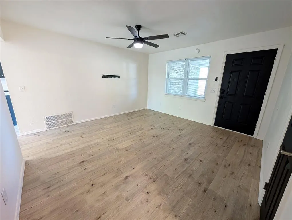 Photo 4 — 414 Sunnyside Place, Edmond, OK 73003