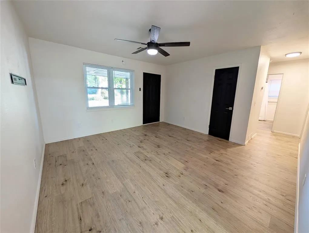 Photo 5 — 414 Sunnyside Place, Edmond, OK 73003