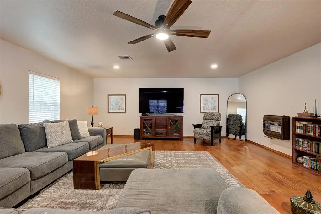 Photo 23 — 22718 Janet Lane, Harrah, OK 73045