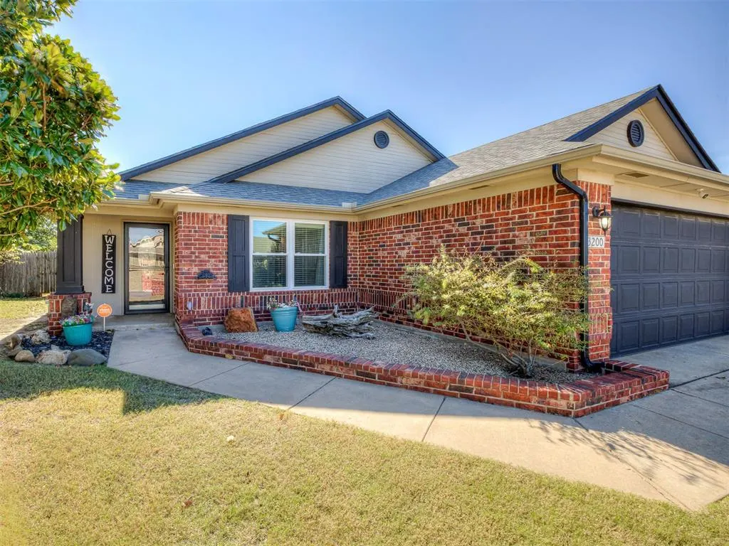 Photo 3 — 3200 SW 103rd Street, Oklahoma City, OK 73159