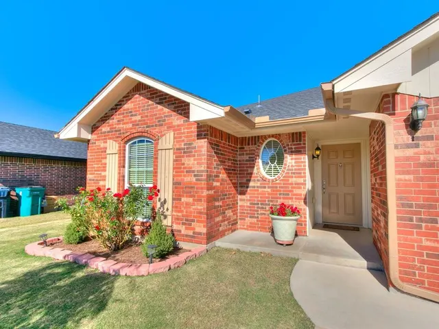 Photo 2 — 6109 SE 86th Street, Oklahoma City, OK 73135