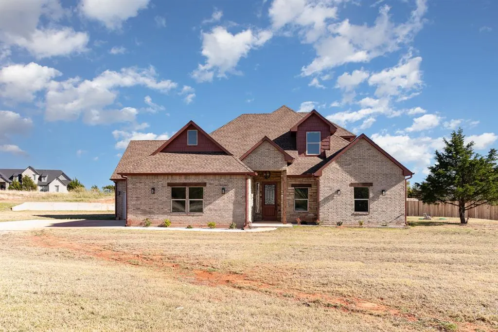 Photo 4 — 8335 Elk Valley, Guthrie, OK 73044