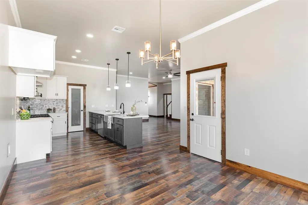 Photo 11 — 8335 Elk Valley, Guthrie, OK 73044