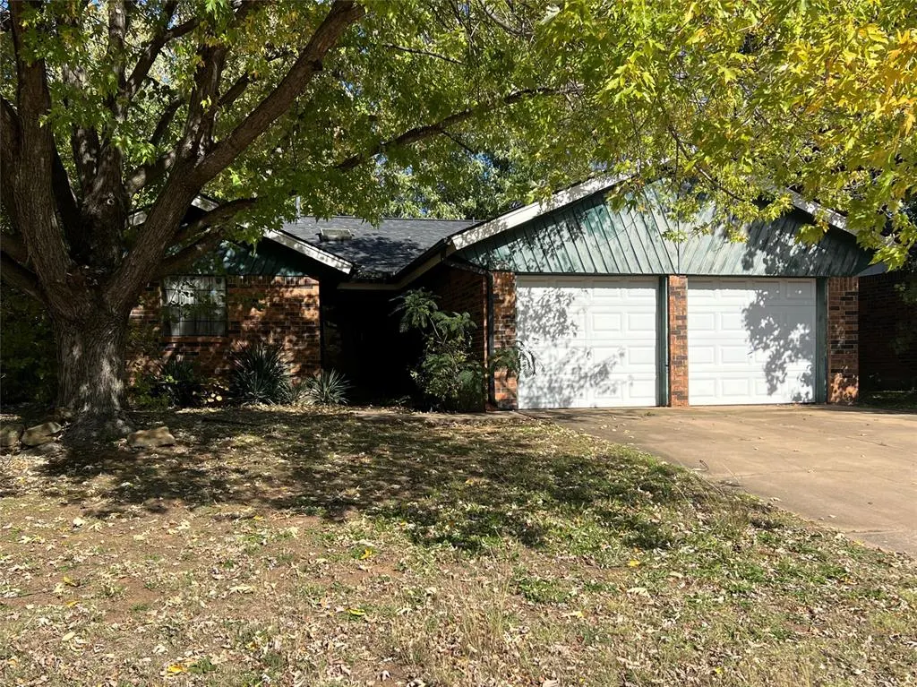 Photo 3 — 325 Cherryvale Road, Edmond, OK 73003