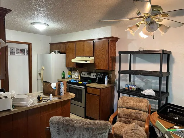 Photo 6 — 325 Cherryvale Road, Edmond, OK 73003