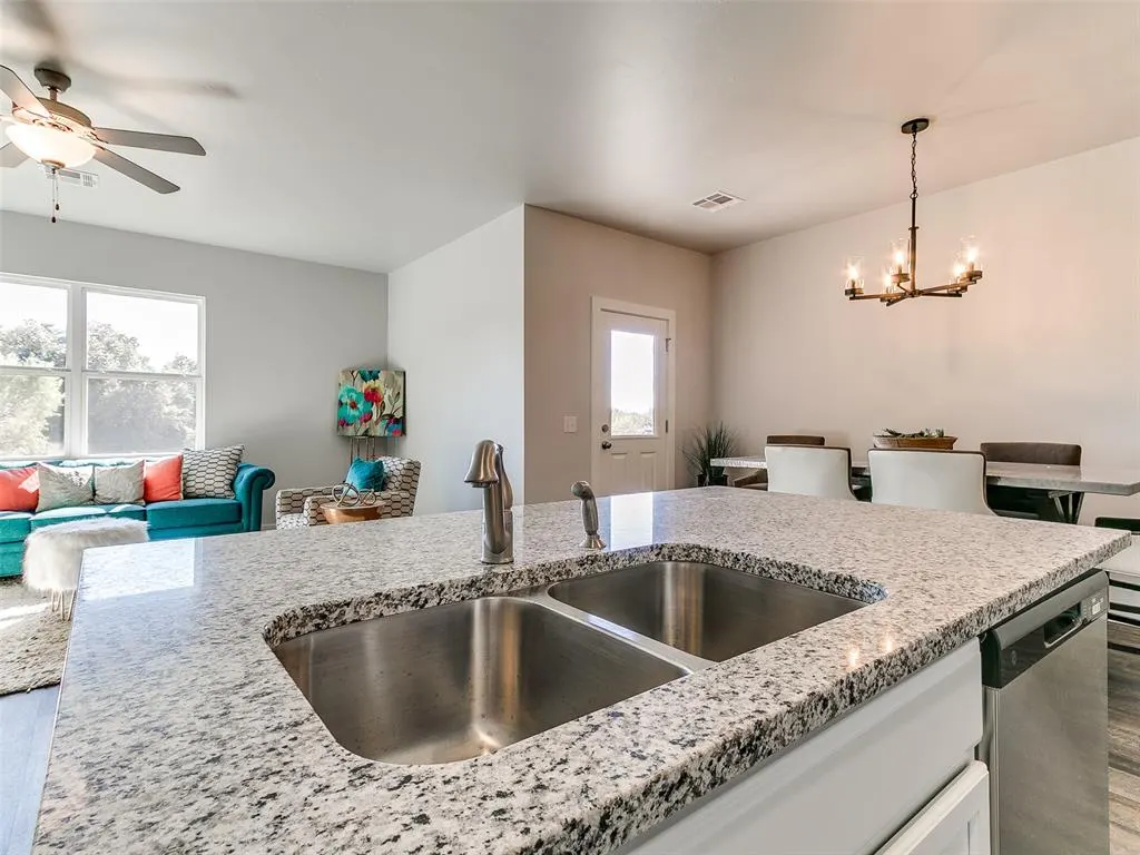 Photo 8 — 4833 Firewood Circle, Guthrie, OK 73044