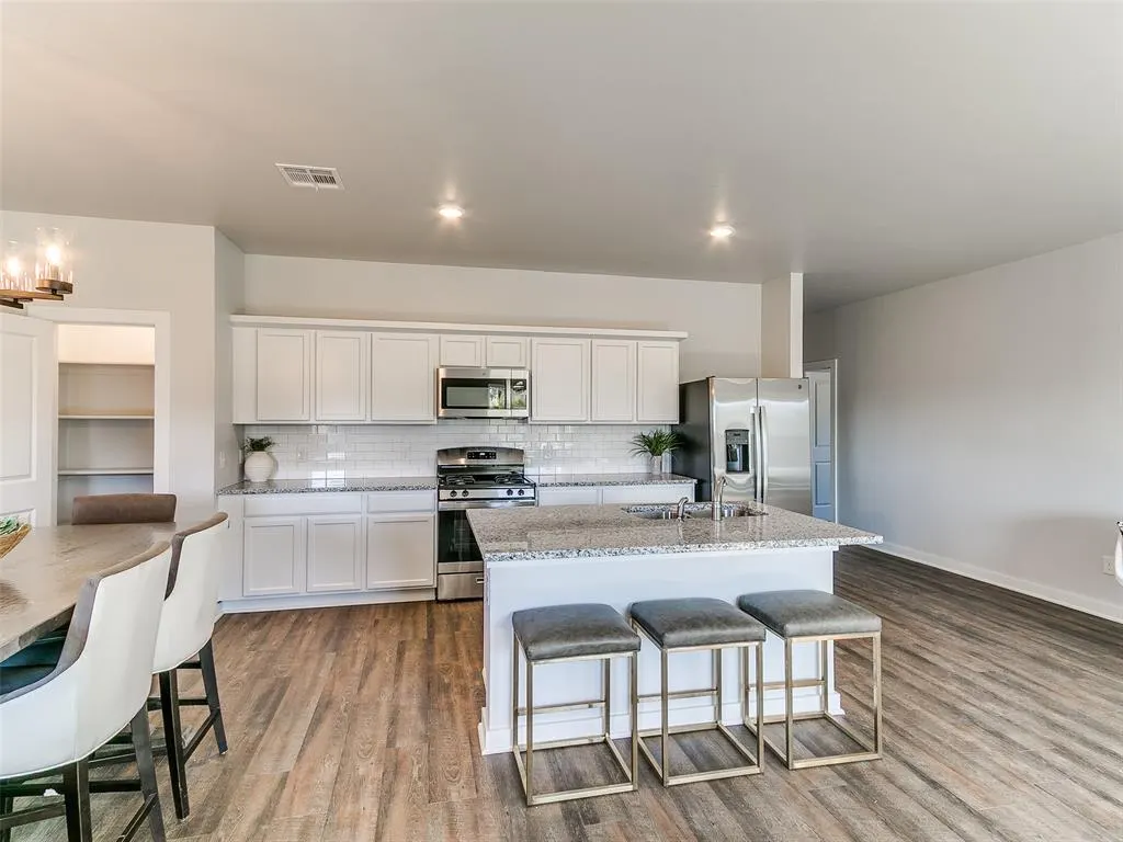 Photo 17 — 4833 Firewood Circle, Guthrie, OK 73044