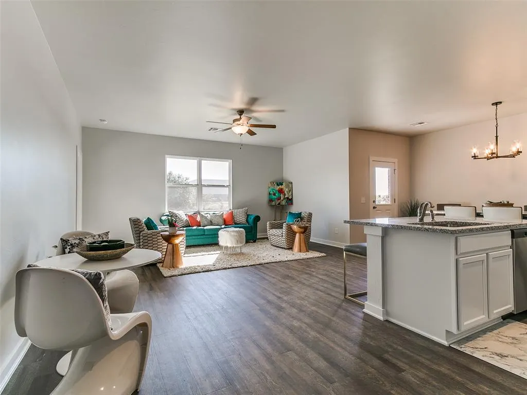 Photo 3 — 4833 Firewood Circle, Guthrie, OK 73044