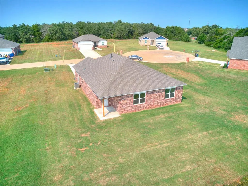 Photo 43 — 4833 Firewood Circle, Guthrie, OK 73044