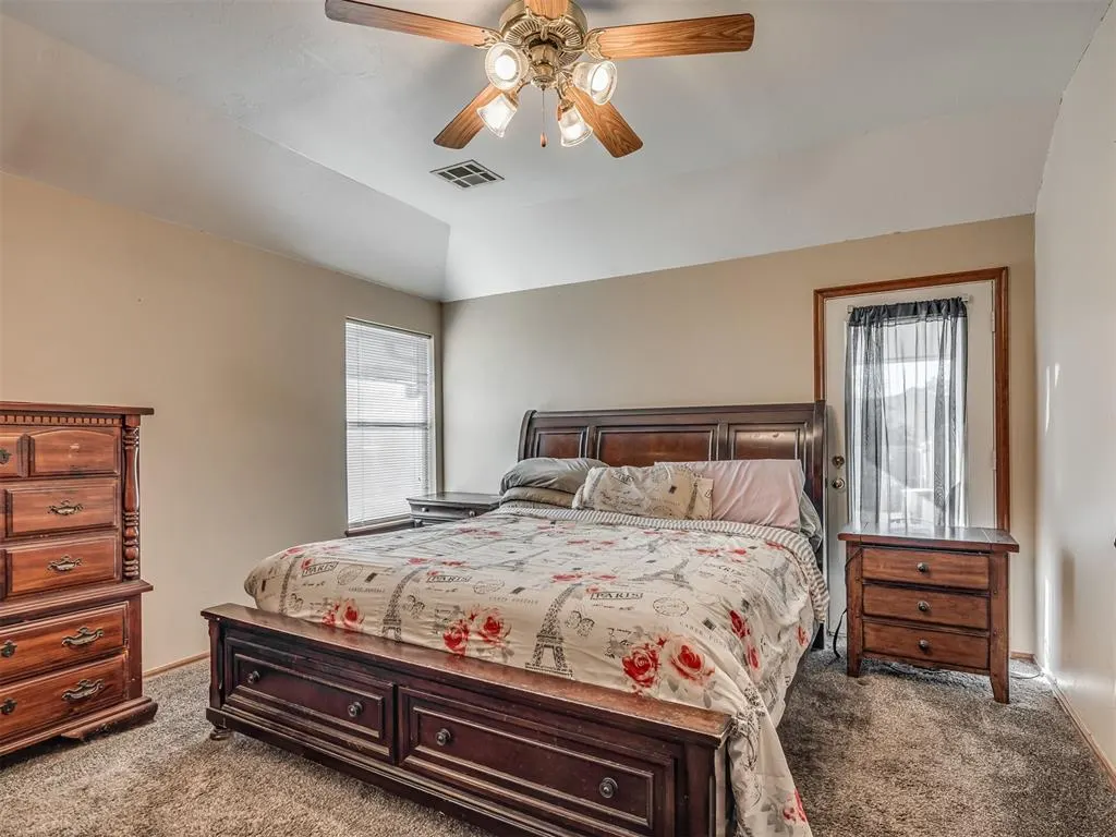 Photo 14 — 21878 Faye Lane, Harrah, OK 73045