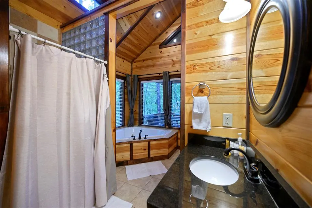 Photo 30 — 625 Deer Creek Trail, Broken Bow, OK 74728