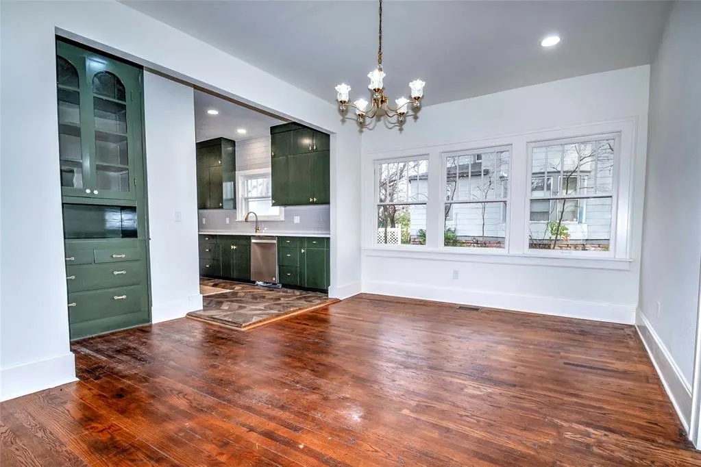 Photo 9 — 209 W 6th Street, Stroud, OK 74079