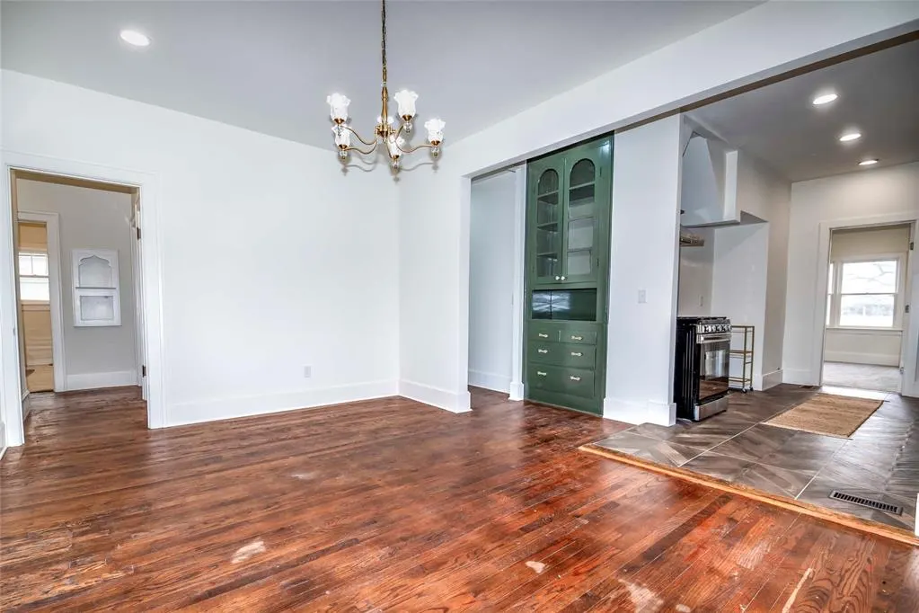 Photo 10 — 209 W 6th Street, Stroud, OK 74079