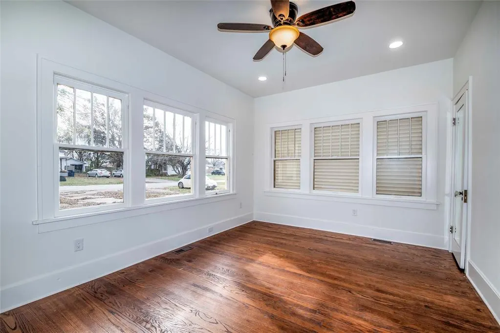Photo 16 — 209 W 6th Street, Stroud, OK 74079