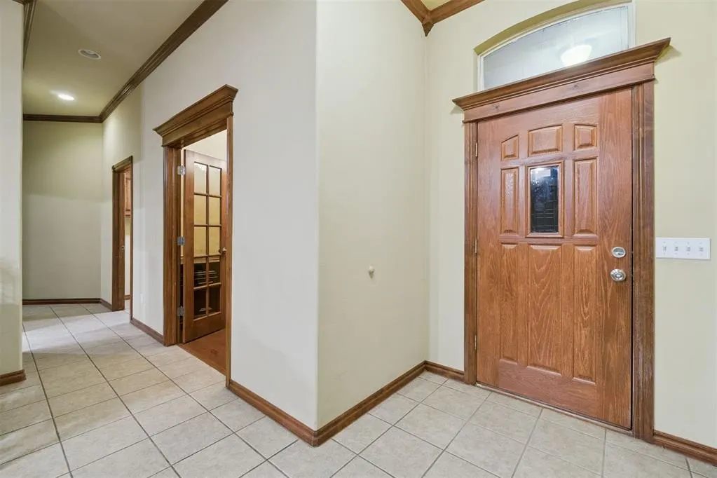 Photo 8 — 844 N Pine Avenue, Oklahoma City, OK 73130