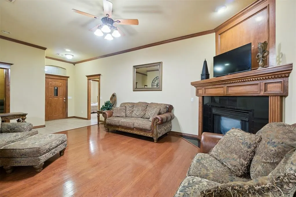 Photo 13 — 844 N Pine Avenue, Oklahoma City, OK 73130