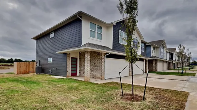 Photo 3 — 8825 NW 109th Lane, Oklahoma City, OK 73162