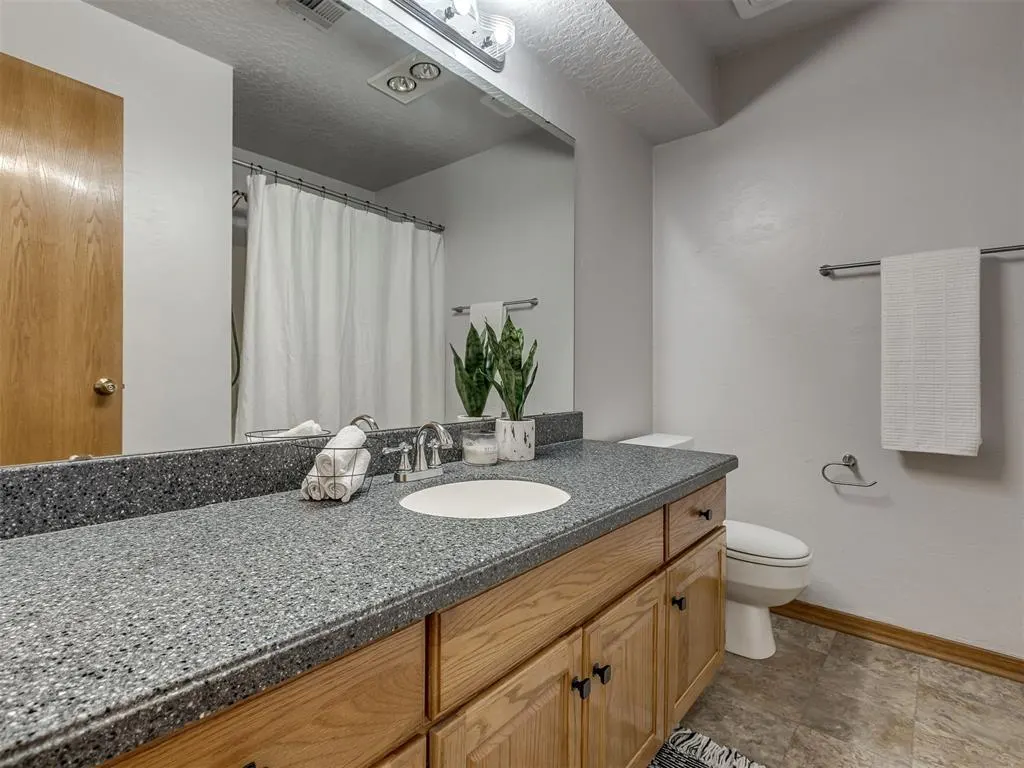 Photo 23 — 11407 Wallace Avenue, Oklahoma City, OK 73162