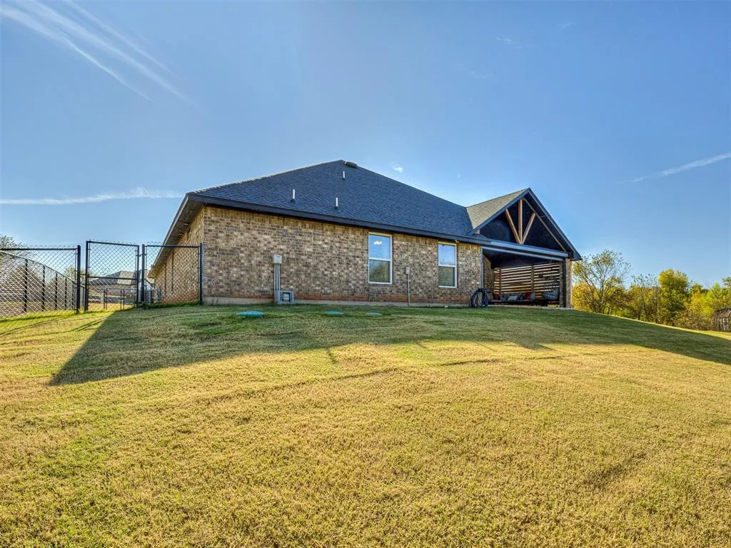 Photo 36 — 2947 Redwood Court, Newcastle, OK 73065