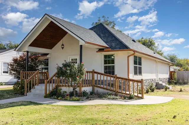 Photo 2 — 6906 NW 43rd Street, Bethany, OK 73008