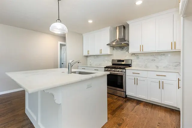 Photo 7 — 6906 NW 43rd Street, Bethany, OK 73008