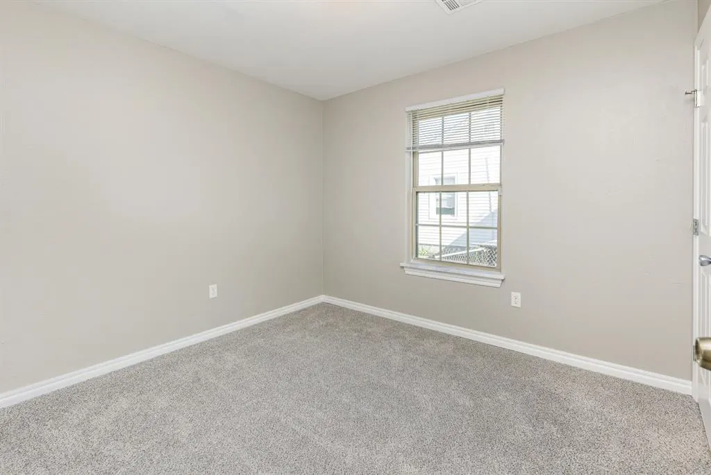 Photo 16 — 6906 NW 43rd Street, Bethany, OK 73008