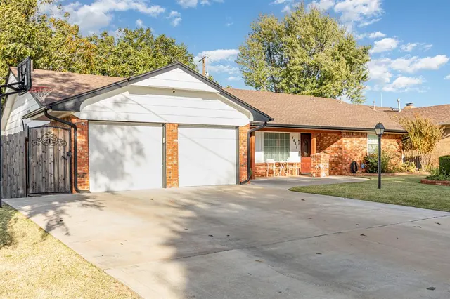 Photo 3 — 4637 NW 70th Street, Oklahoma City, OK 73132