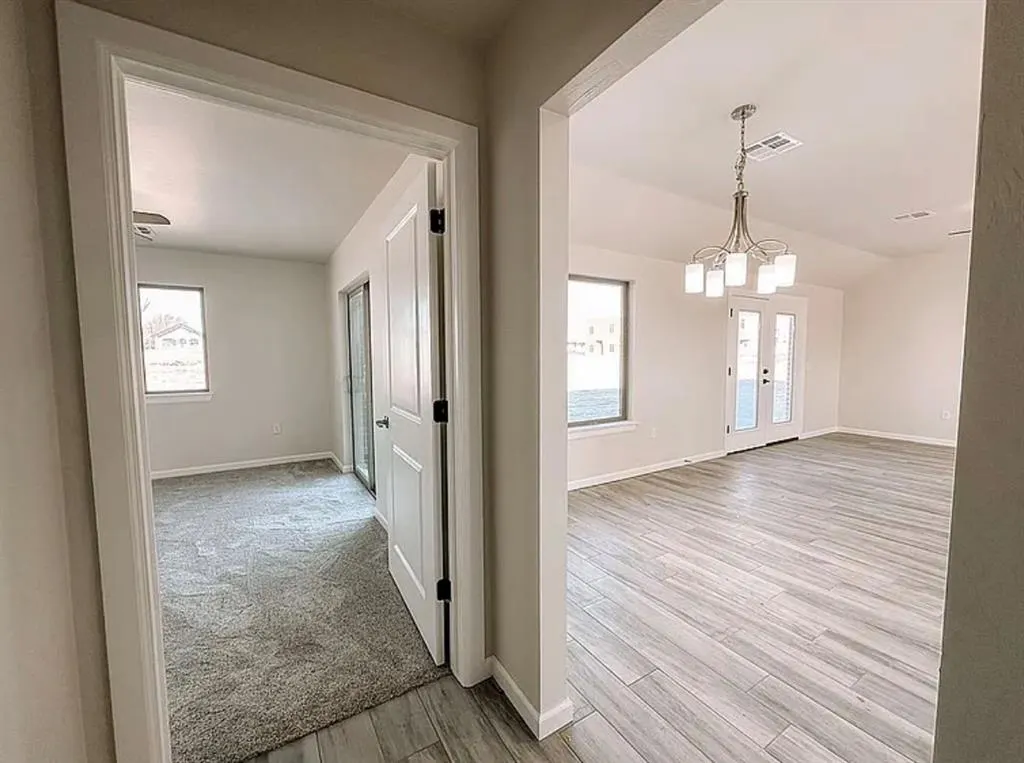 Photo 2 — 210 S Noble Avenue, Hinton, OK 73047