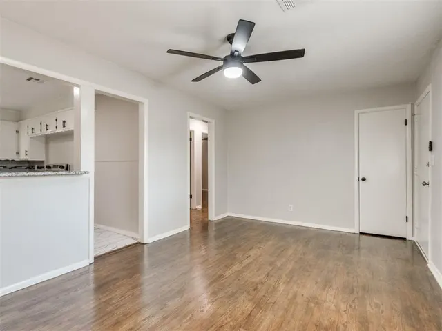 Photo 7 — 7206 Sears Terrace, Oklahoma City, OK 73149