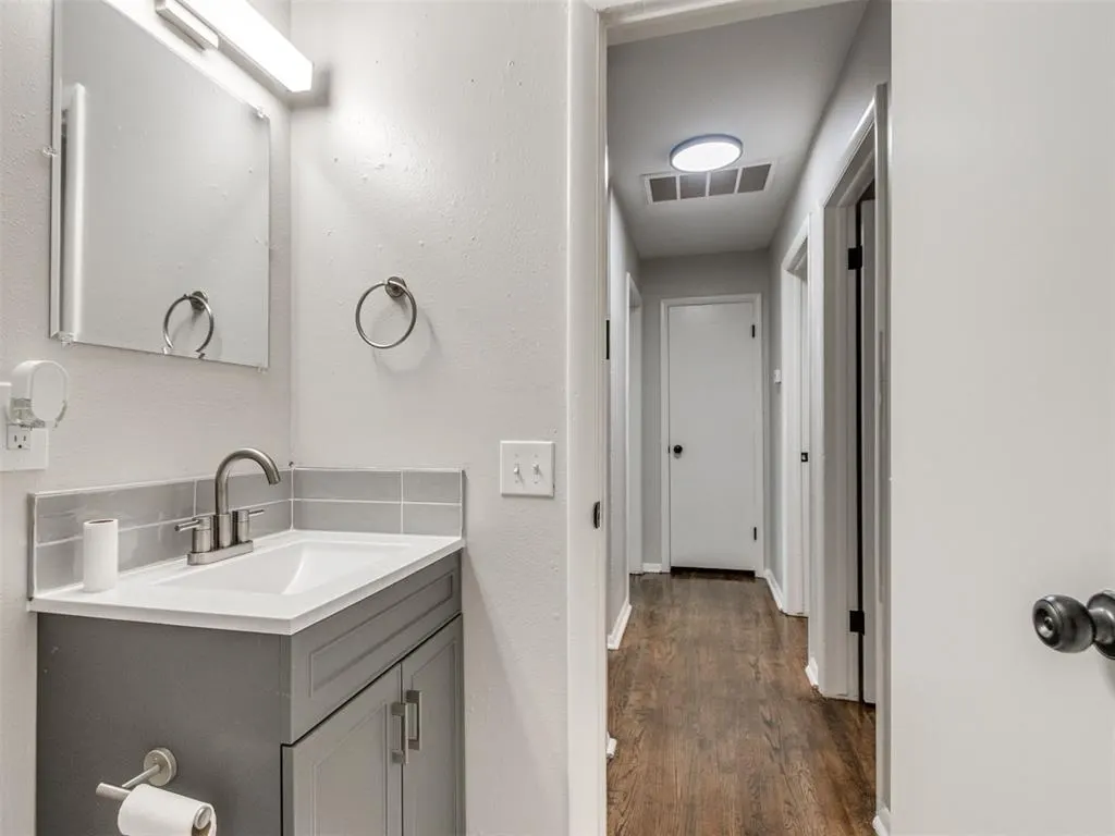 Photo 23 — 7206 Sears Terrace, Oklahoma City, OK 73149