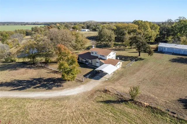 Photo 3 — 15709 Crosslin Road, Shawnee, OK 74801