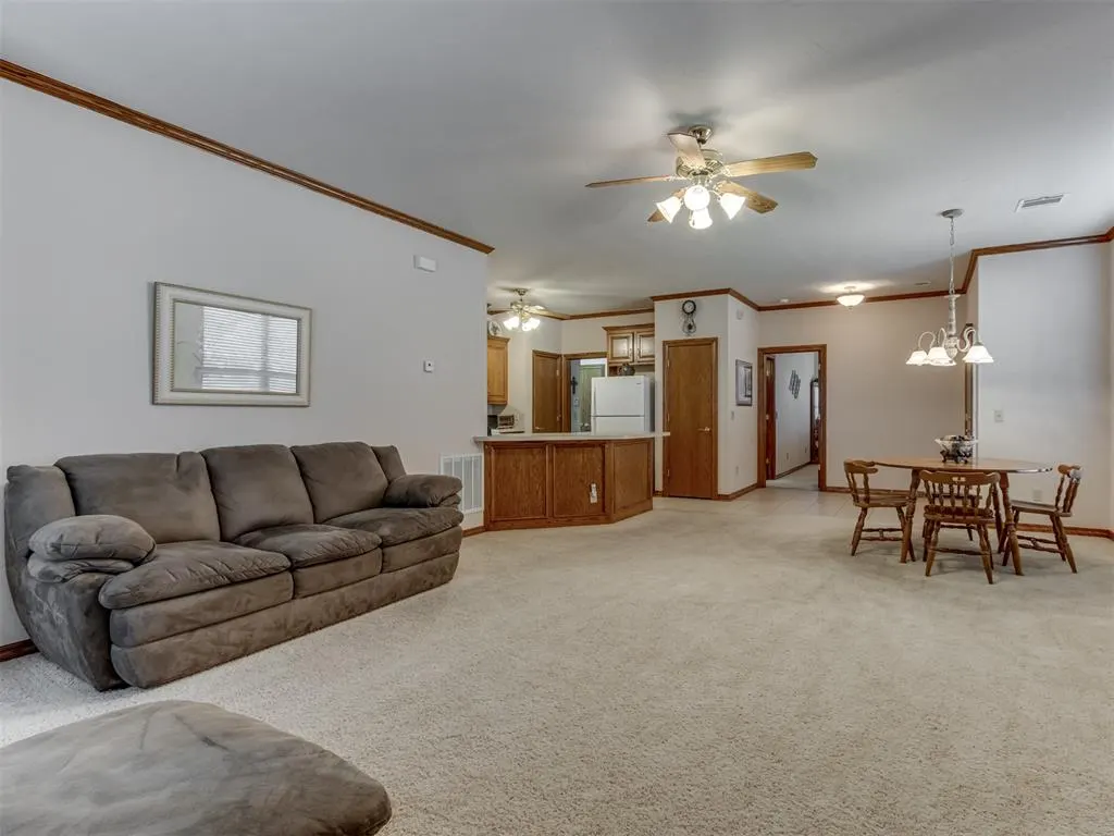 Photo 12 — 9204 Roadrunner Avenue, Oklahoma City, OK 73139